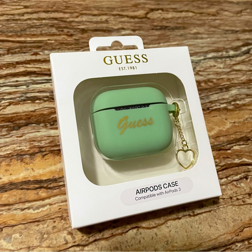 Guess Green AirPods 3 Protective Case Cover NWT